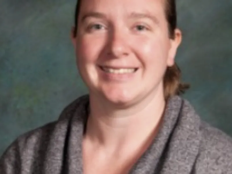 Beth Gulzler headshot